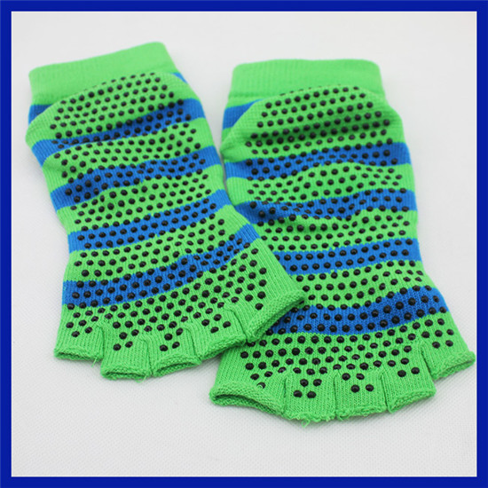Morewin Trampolines Ankle Socks Non-slip Anti-Skid Pilates Yoga Toe Sock